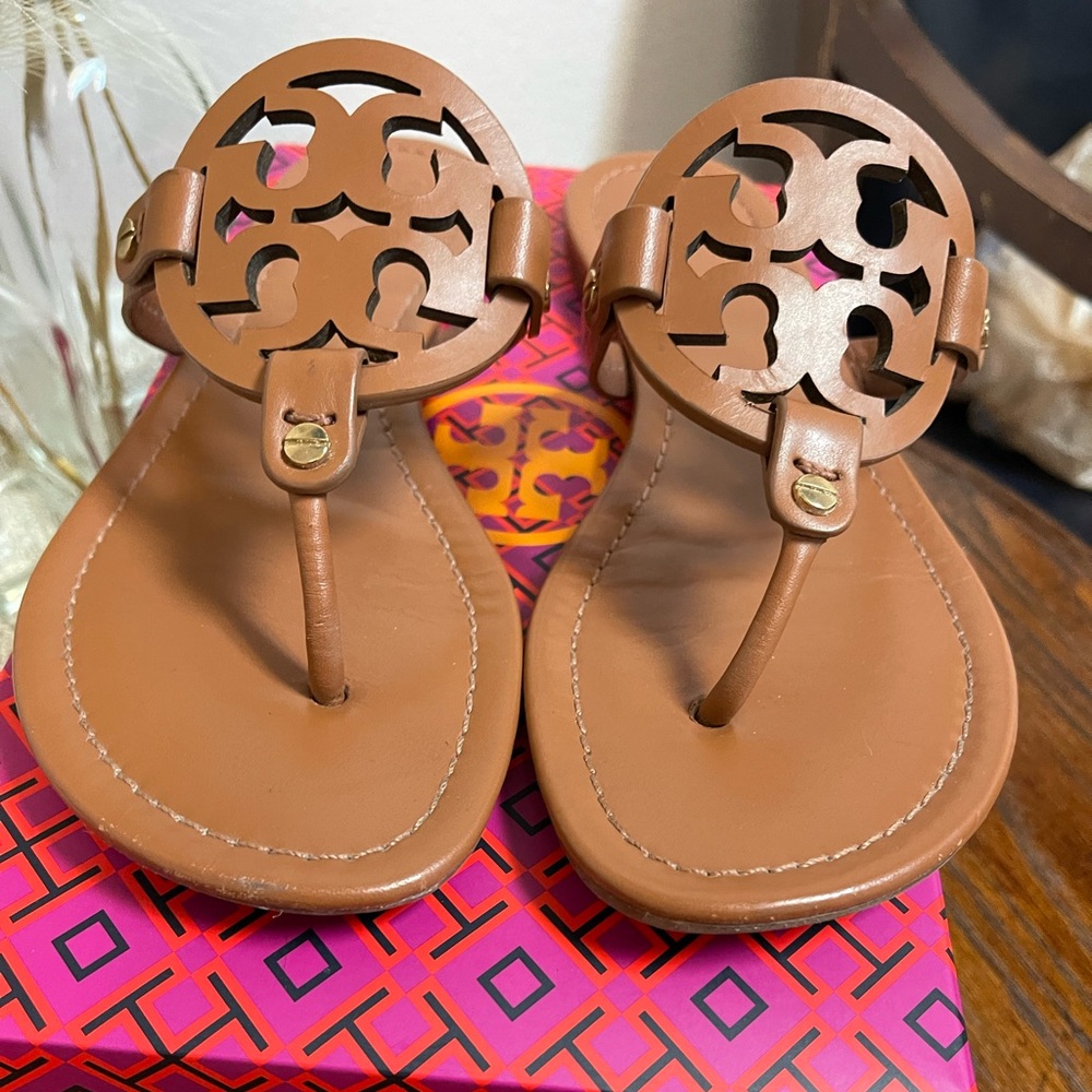 Tori Burch Brown Sandals Sz. 9